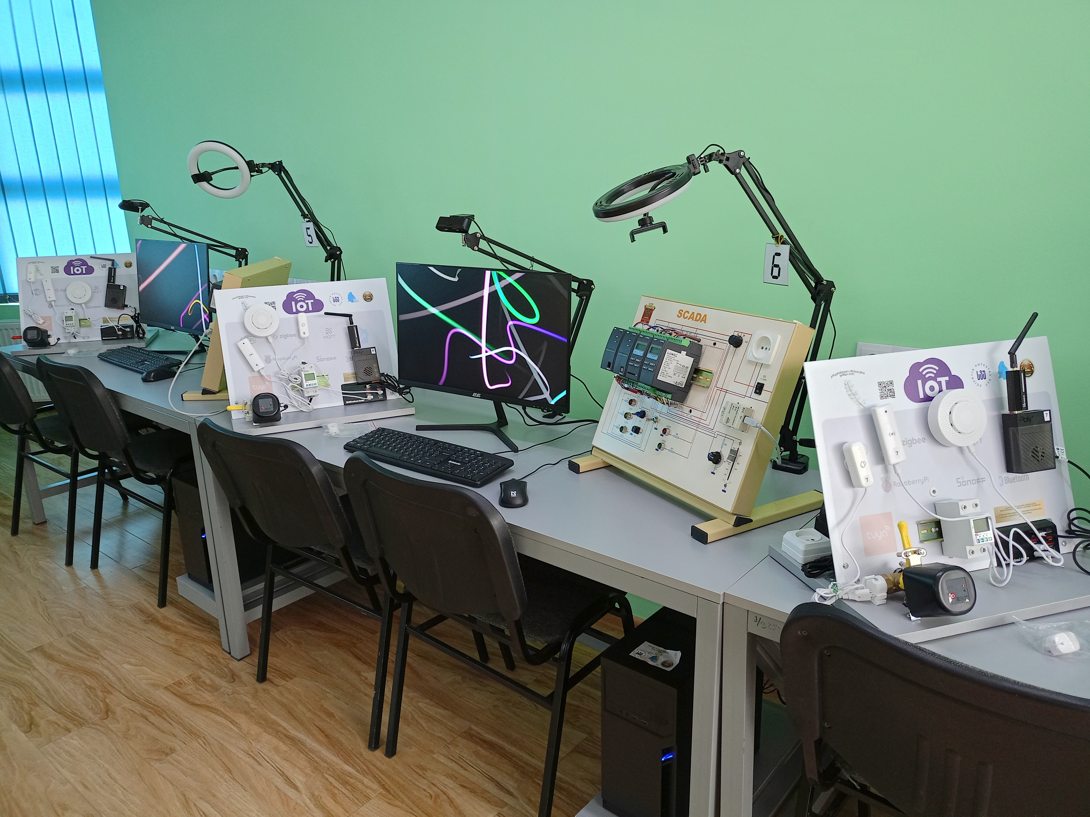 ვირტუალური ექსკურსია IT ლაბორატორიაში