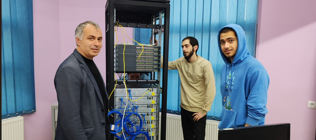 დისტანციური ლაბორატორიული სისტემა